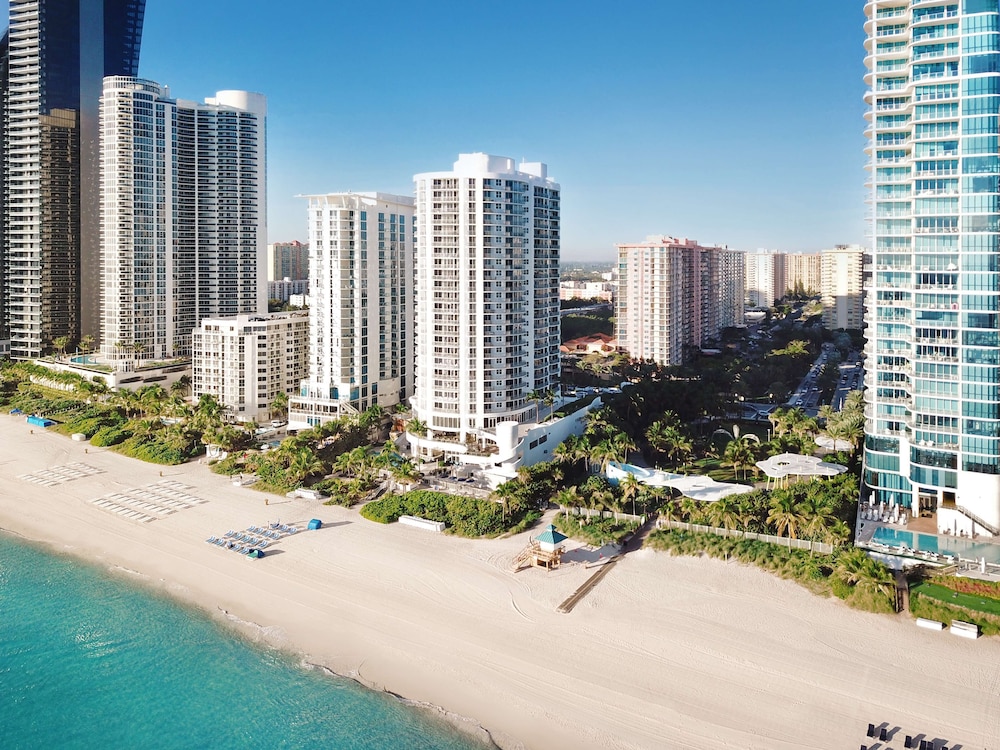 DoubleTree by Hilton Ocean Point Resort North Miami Beach in Miami Beach, United States