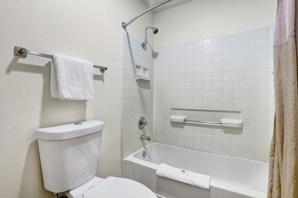 Motel 6 Anderson CA Redding Airport - photo 19
