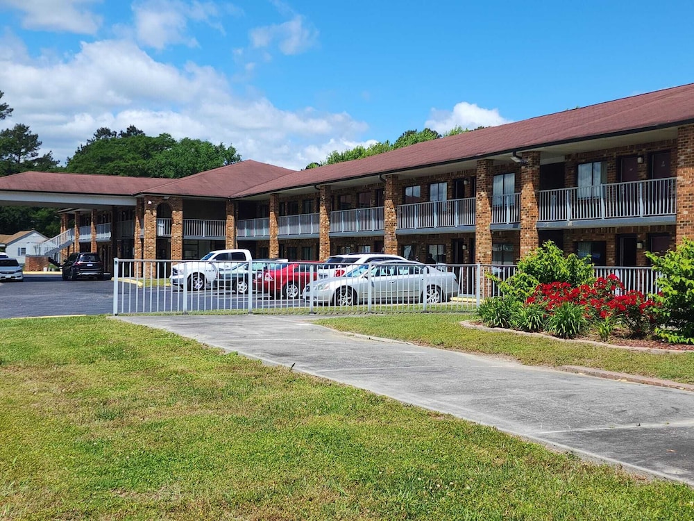 American Inn Chesapeake Portsmouth - photo 16