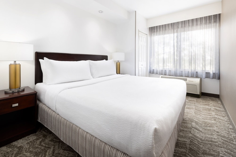 SpringHill Suites by Marriott Fresno - photo 11
