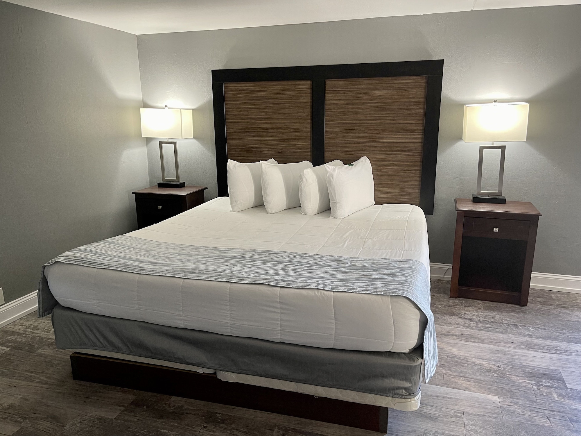 Lake Norfork Inn - photo 2