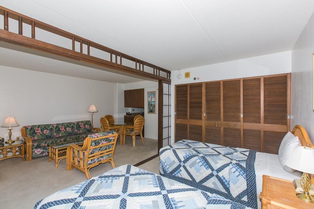 Marina Hawaii Vacations at the Ilikai Tower - photo 16