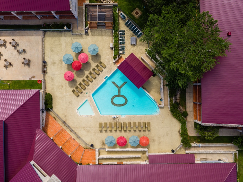 Y O Ranch Hotel - photo 26
