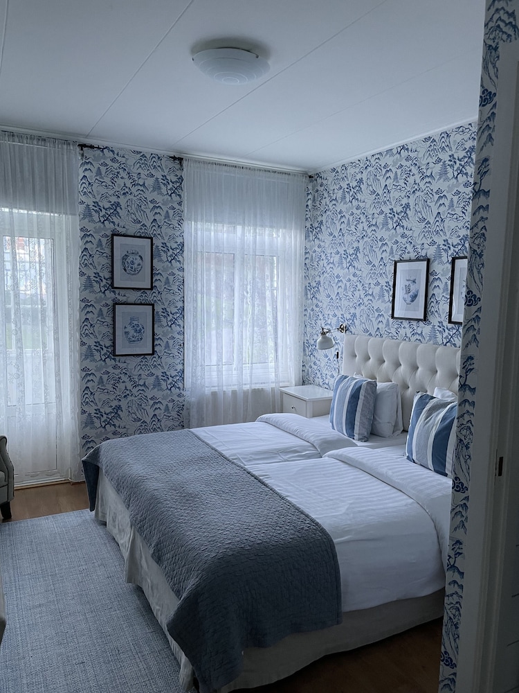 Nautic Hotell - carbon neutral hotel in Aelvaengen