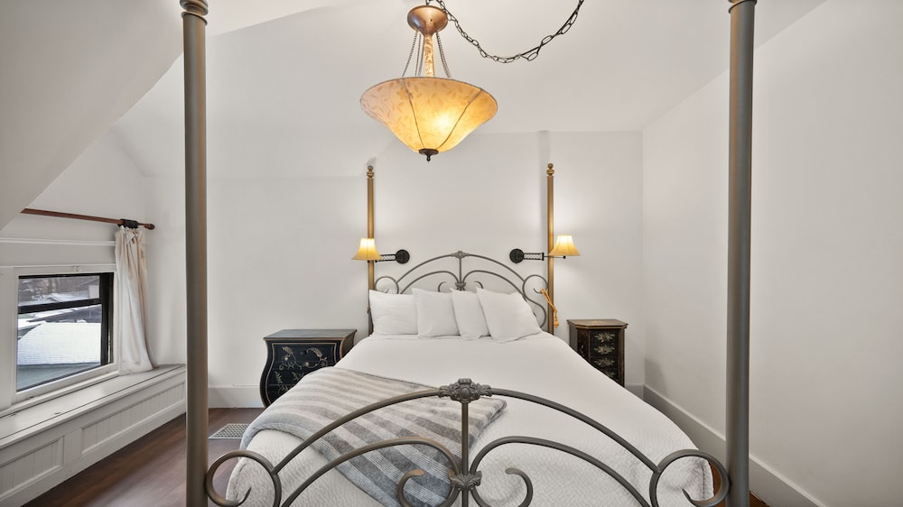 Greenbriar Inn - photo 22