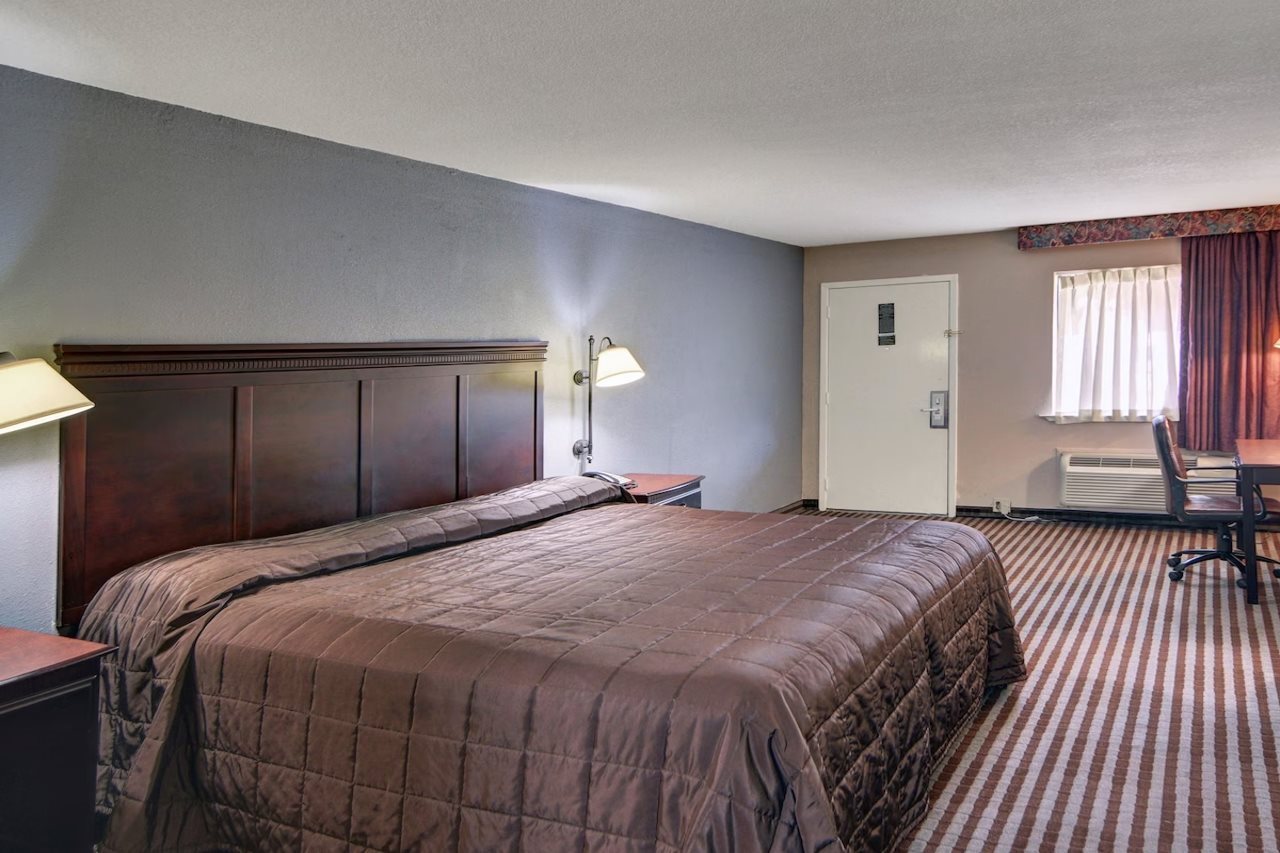 Rodeway Inn Gainesville I 35 - photo 13