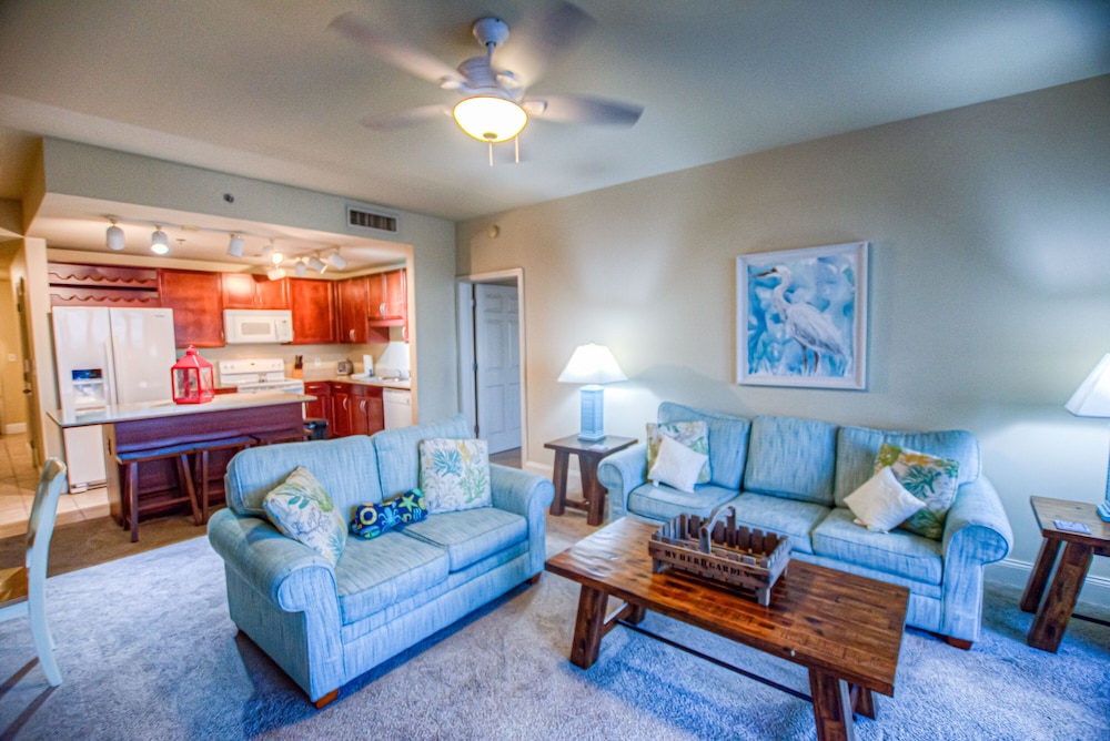 Laketown Wharf Resort by Aneliya's Rentals - photo 394