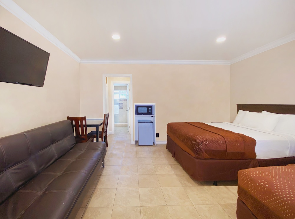 Nite Inn Walking Distance To Universal Studios Hollywood — Los Angeles