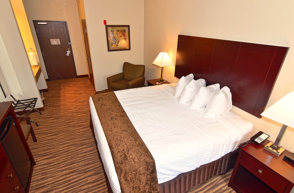 Cobblestone Inn & Suites Clarion - photo 35
