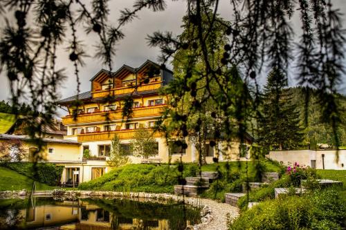 Hotel garni Kranzbichlhof — hotel in Hallein