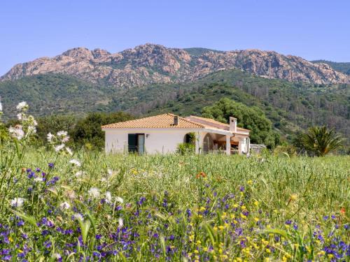 Elisabeth's House — 4-Star Luxury Hotel in Villaputzu, Italy