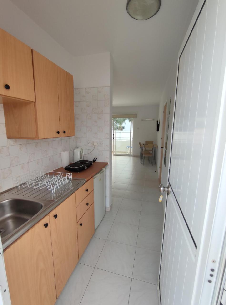 Nissi Avenue 64 Studio 1 Luxcyservices