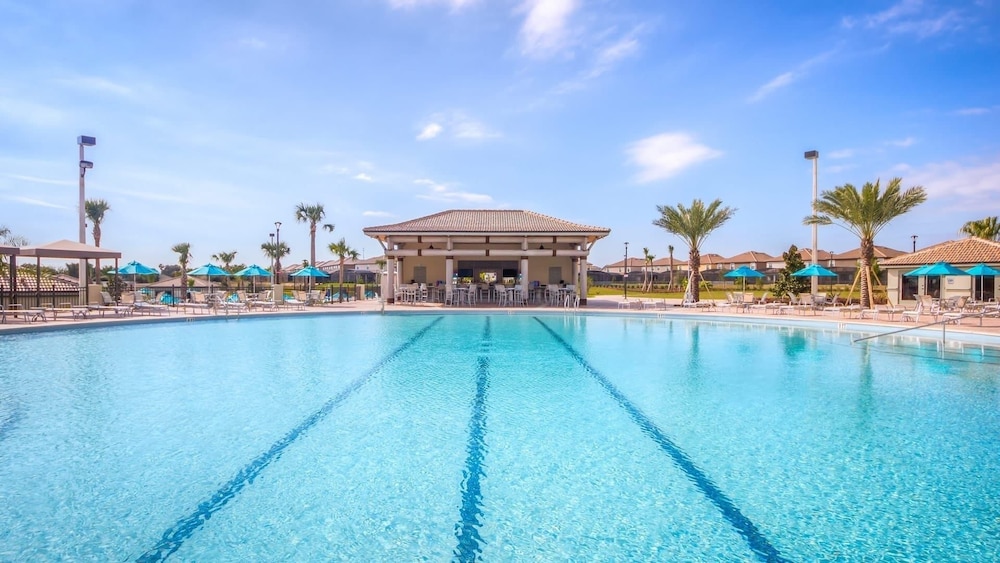 Marvel Mansion Championsgate Resort Shine Villas 9 Bedroom Villa - photo 15