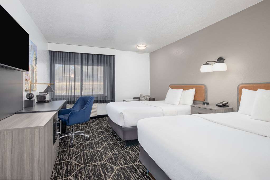 La Quinta Inn by Wyndham El Dorado - photo 13