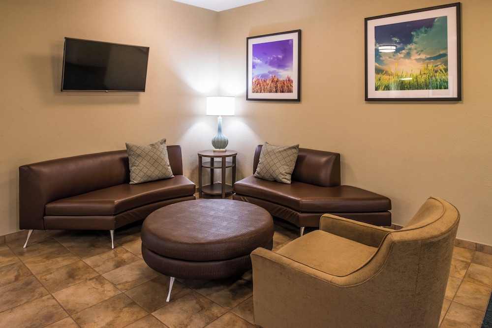 Candlewood Suites Paducah by IHG - photo 74