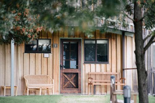 Bundaleera Vineyard and Farm Stay — hotel near Launceston Airport
