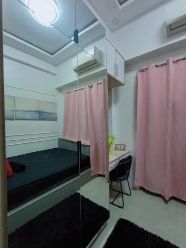Cozy Couple Room - last minute hotel in Manila