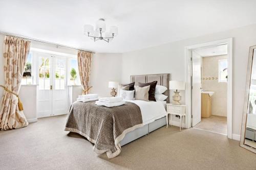 Entire spacious apartment central Harrogate
