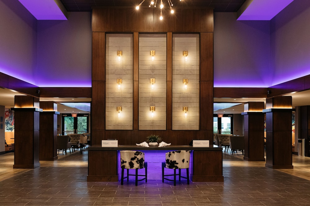 Revel Hotel Des Moines Urbandale Tapestry Collection by Hilton - photo 3