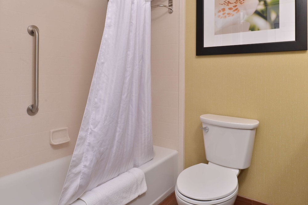 Hilton Garden Inn Cincinnati West Chester - photo 15