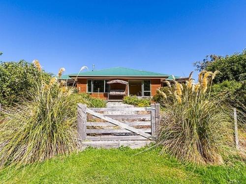 Sawmillers Retreat Arrowtown Holiday Home — 4-Star Luxury Hotel in Arrowtown, New Zealand