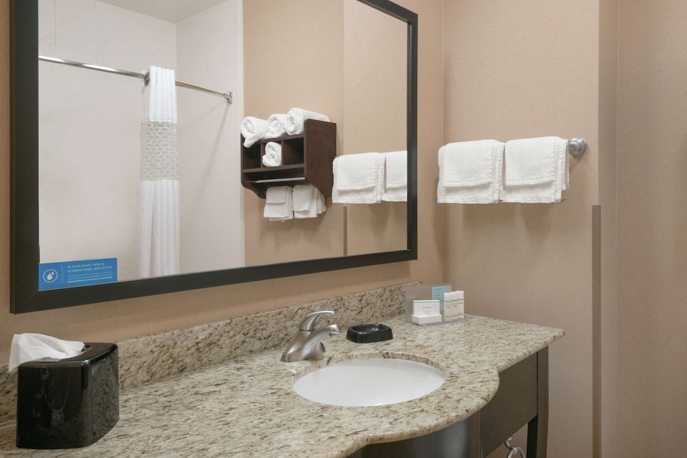 Hampton Inn Corydon - photo 31