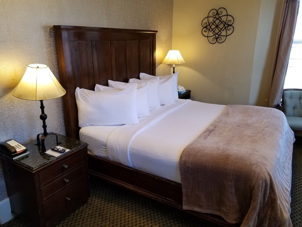 Basin Park Hotel and Spa - photo 11