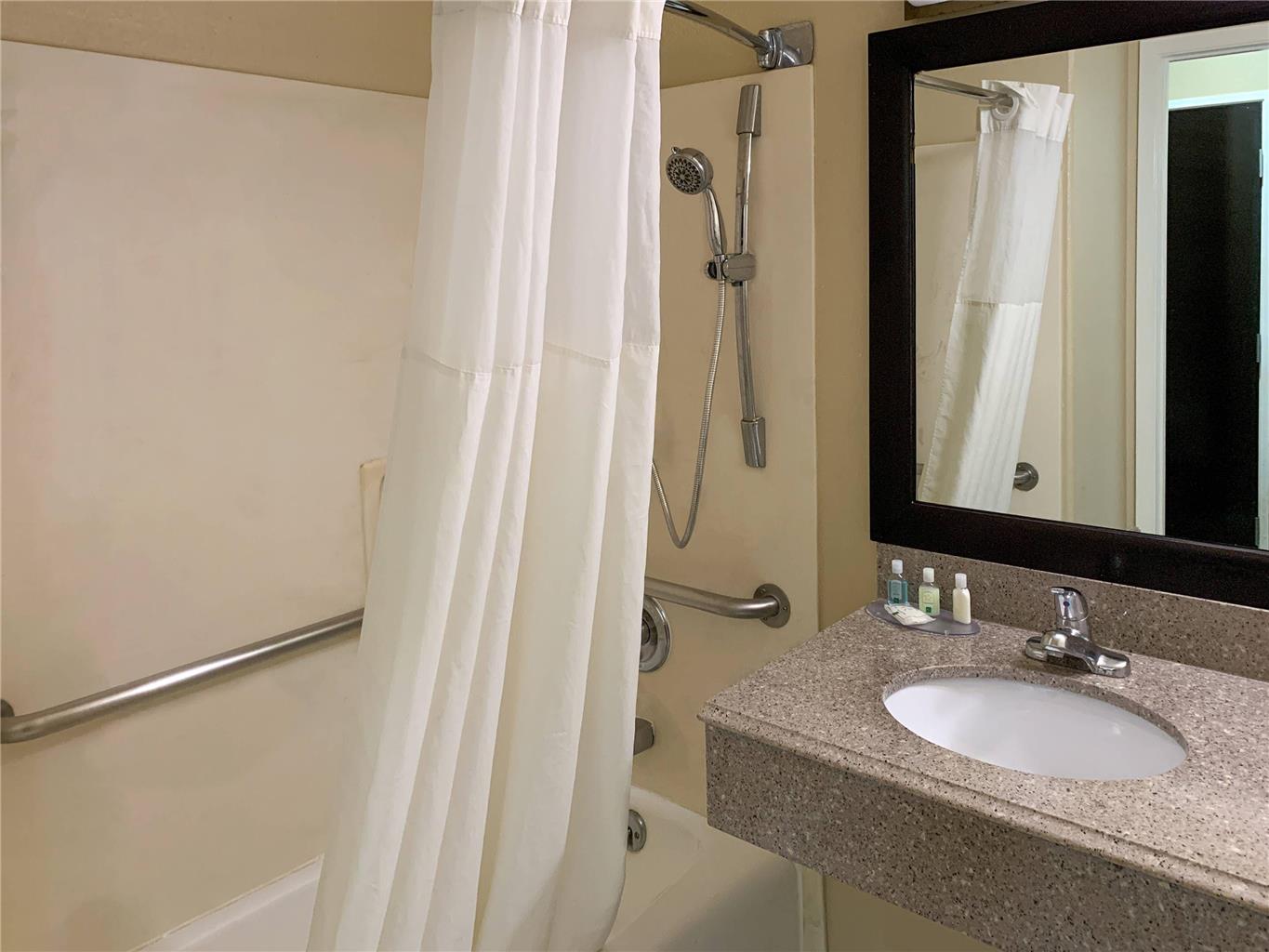 Quality Suites Houston NW Cy Fair - photo 8