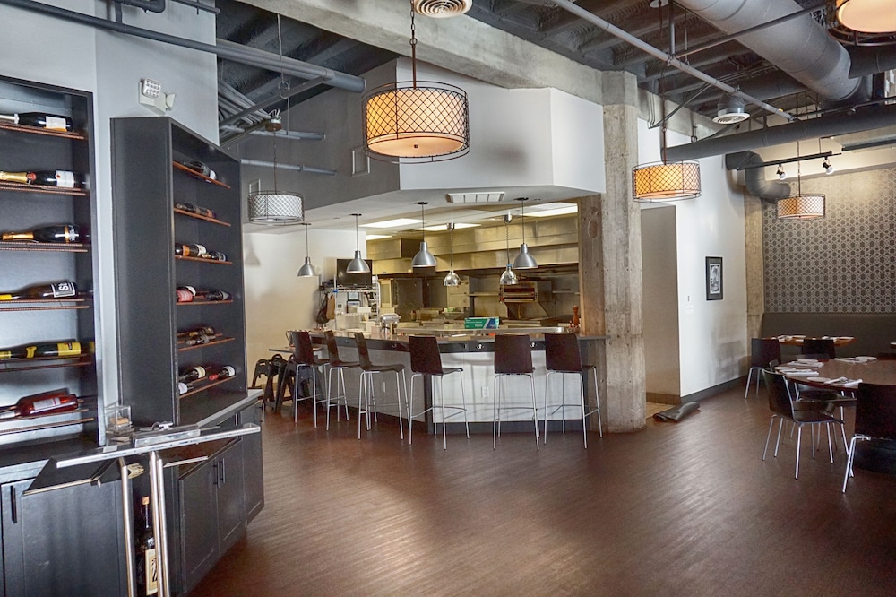 Pioneer Pocket Hotel - photo 33