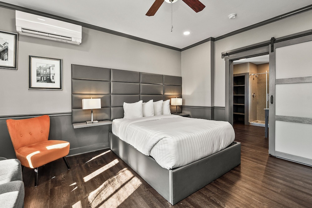 Captain Wohlt Inn Bed & Breakfast — 4-Star Luxury Hotel in Hermann, United States
