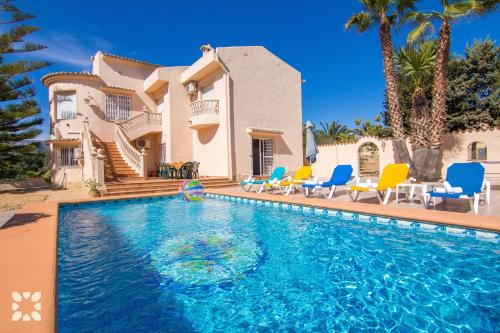 Villa Luna Feliz by Abahana Villas — 4-Star Luxury Hotel in Calp, Spain