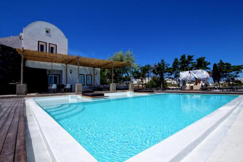 A&V Sea View Villa — 5-Star Luxury Hotel in Fira, Greece