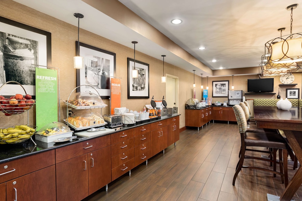 Hampton Inn Wichita East - photo 22