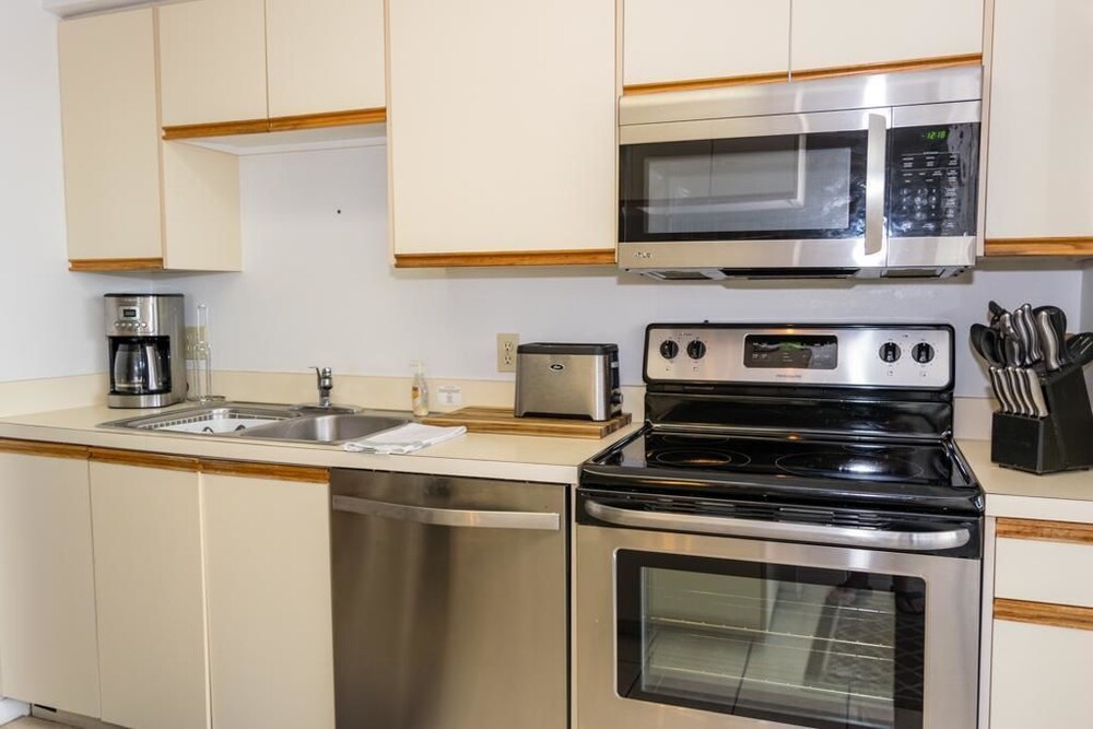 Cove at Sandy Pointe Unit 202a - photo 17