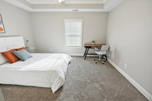 Properties By Preston I L 2bd2bth Townhome — 4-Star Luxury Hotel in Clarksville, United States