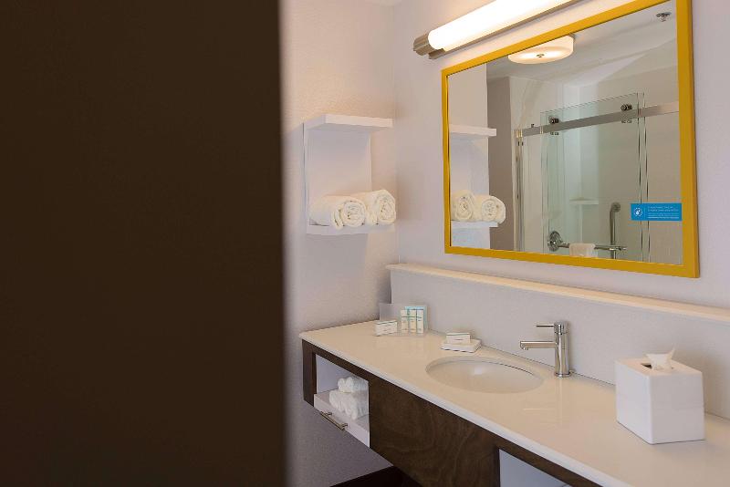 Hampton Inn Superior Duluth - photo 27