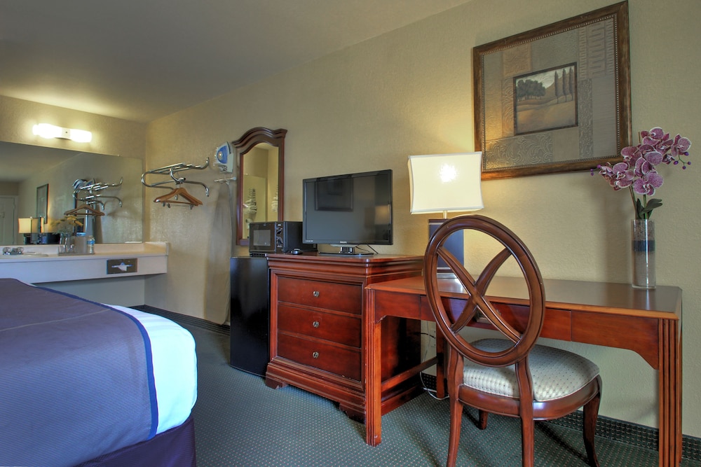 Key West Inn Tunica - photo 7