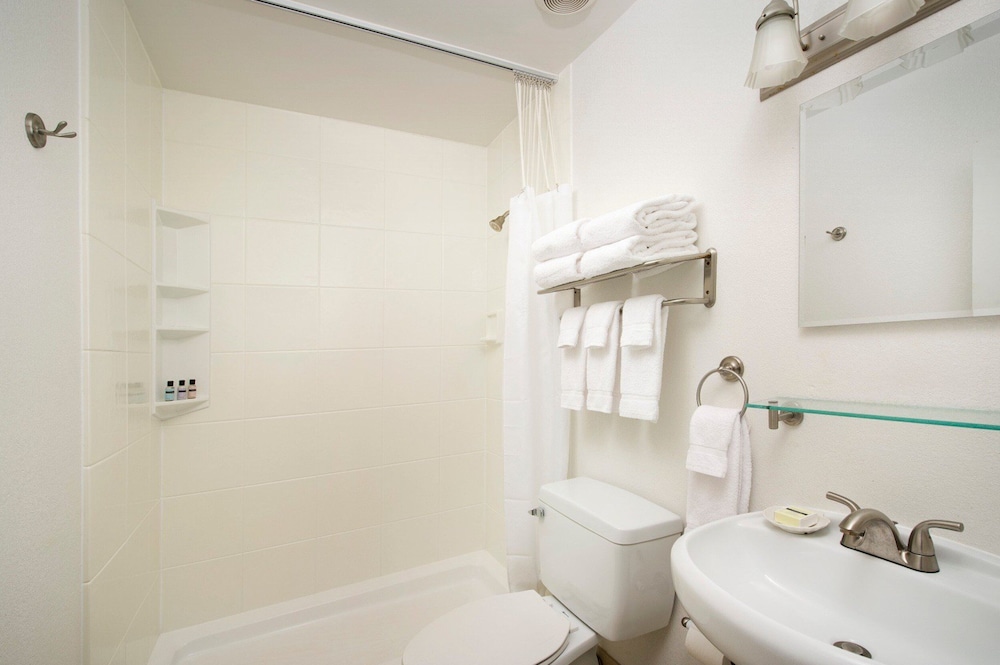 Park Lane Suites and Inn - photo 20