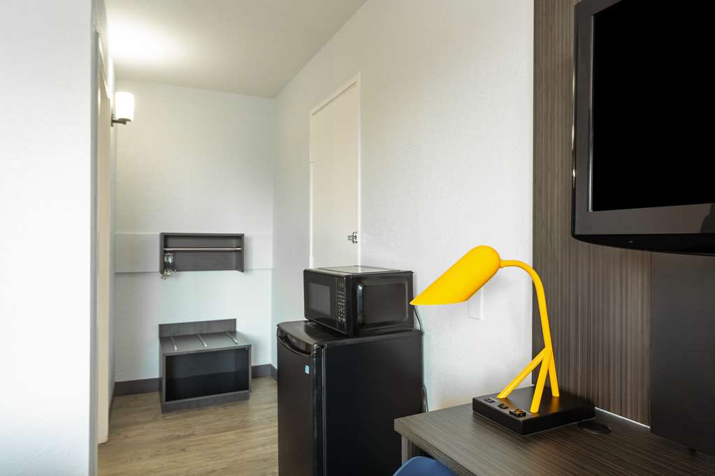 Motel 6 Del Rio Tx - photo 7