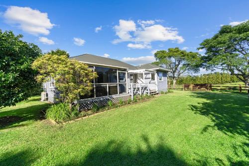 Bell Cottage Oakura Holiday Home — 4-Star Luxury Hotel in New Plymouth, New Zealand