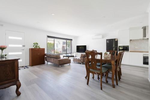 Bayshore Bliss A Family Beachside Hideaway in Unknown City, Australia