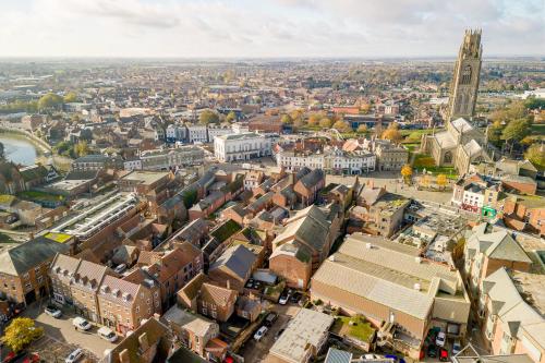 The Rooftops — 4-Star Luxury Hotel in Boston, United Kingdom