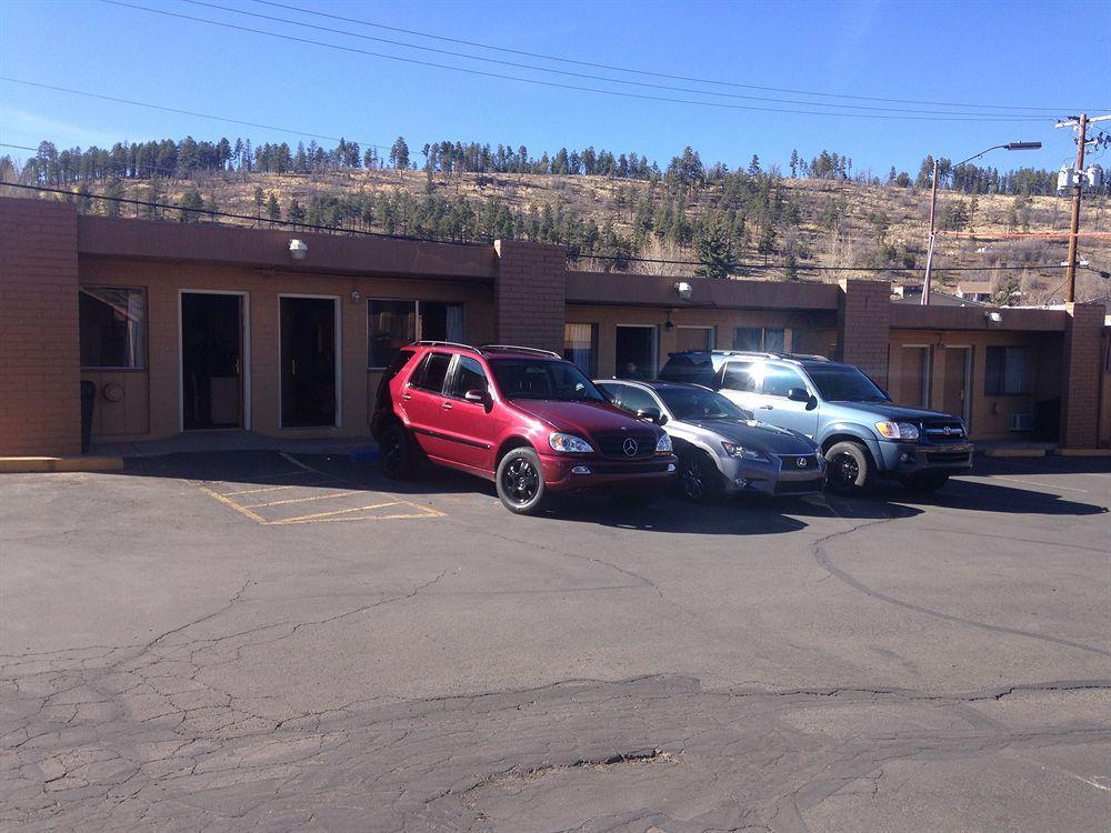 Snow Peak Inn - photo 5
