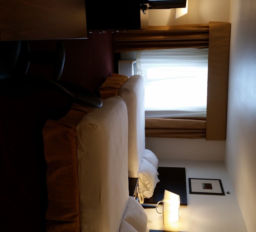 Holiday Inn Express Syracuse Fairgrounds by IHG - photo 15