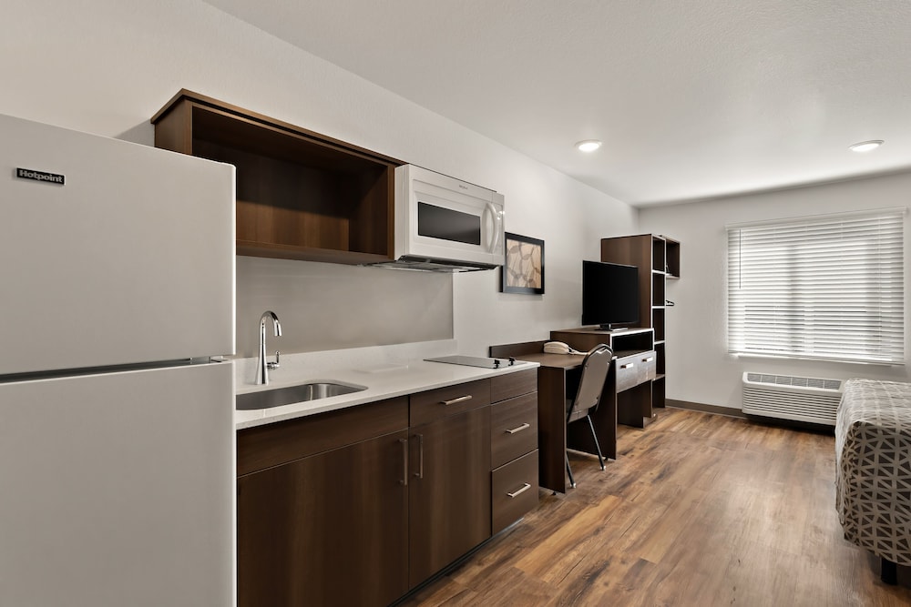 WoodSpring Suites Fort Collins - photo 17