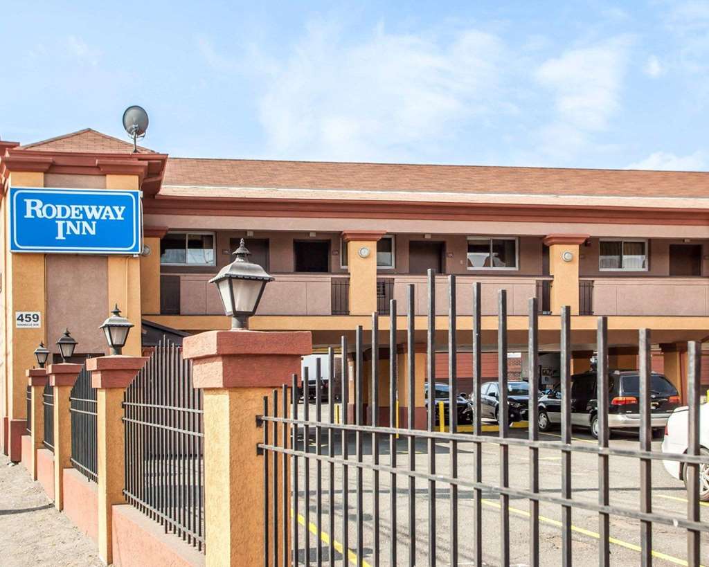 Rodeway Inn Jersey City North in Jersey City, United States