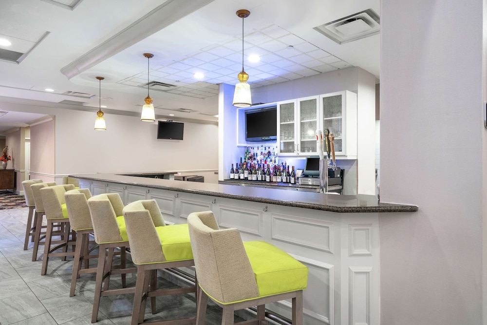 Hilton Garden Inn Richmond Airport - photo 26