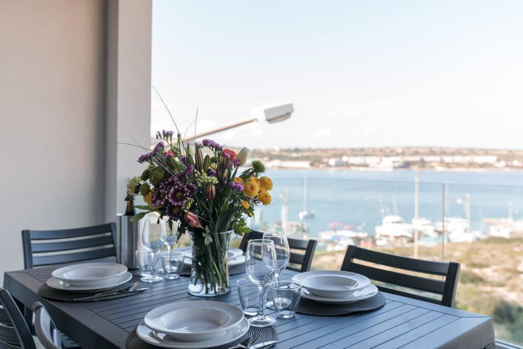 Luxe 3BR MelliehaBay Stunning Terrace by Homely — 4-Star Luxury Hotel in Mellieha, Malta