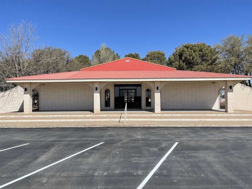The Armadillo Hotel - photo 12