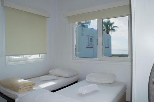 Merika Complex 1 Hou.32 Larnaca Cyprus — Merika Complex 1 Hou.32 (photo 5 of 5)
